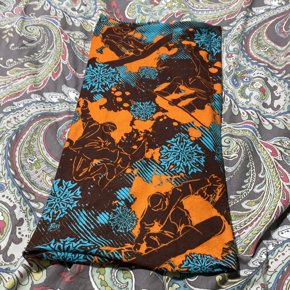 Snowboard buff - Picture 2 of 3